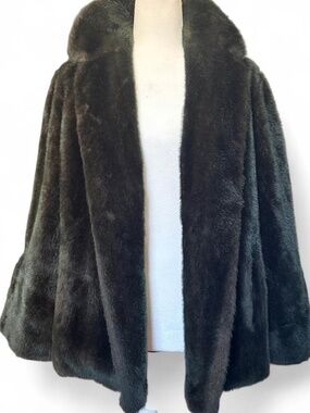 True vintage Princeton Temptation green faux fur coat